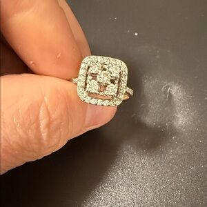 Elegant White Gold  Halo Diamond Ring - White